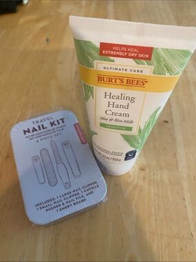 Travel Bundle - Burt's Bees Healing Hand Cream & 4 piece travel nail kit NWT